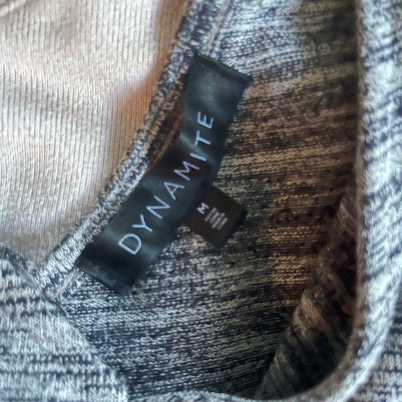 3/10$ Dynamite Size Medium Grey Dress (V neck) - Picture 5 of 5